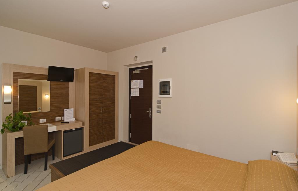 Hotel Eden Viareggio Luaran gambar